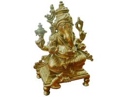 Statue coated in pvd gold color Statue coated in pvd gold color